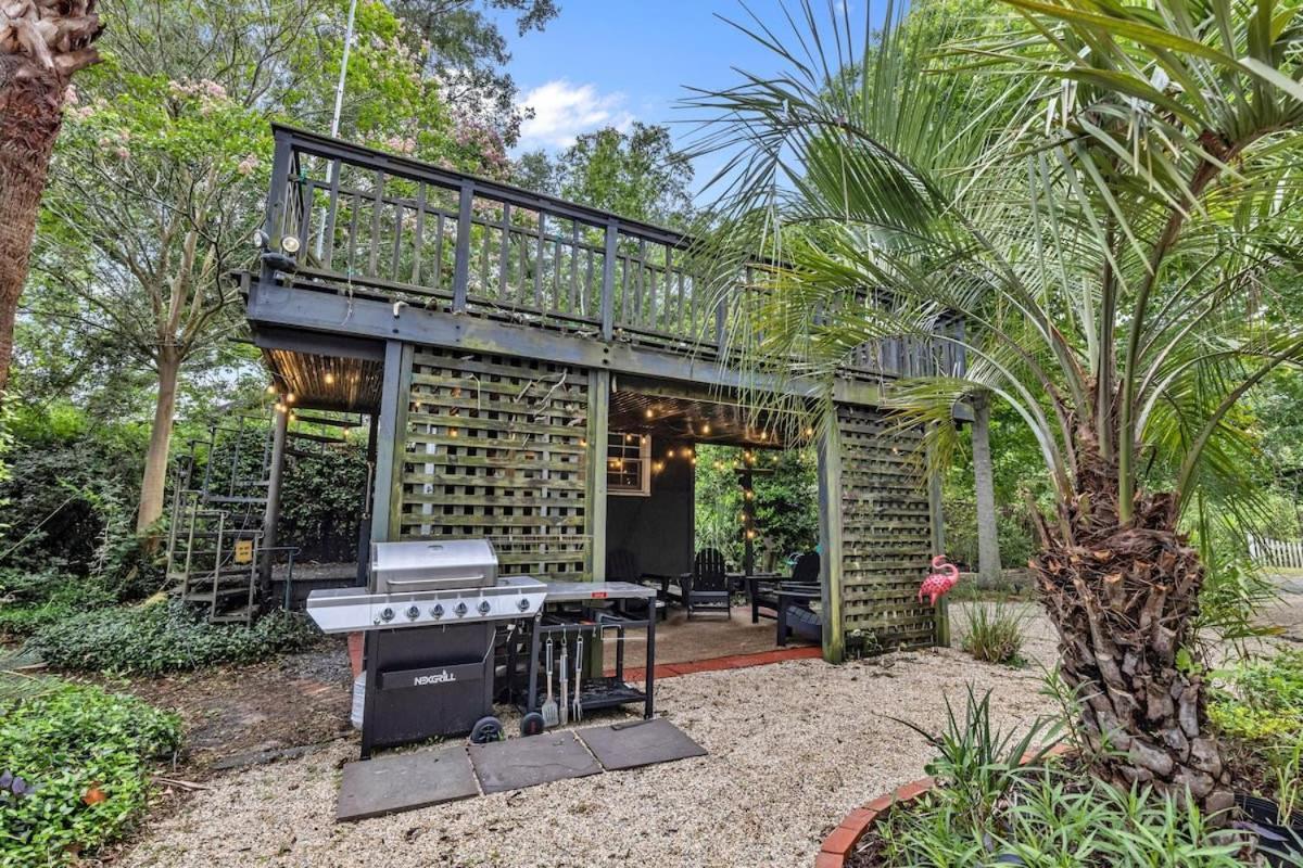 Bare Feet Bungalow -Close To Beach & Dog Friendly Gulfport Bagian luar foto