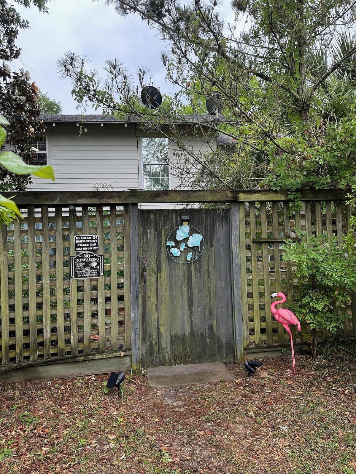 Bare Feet Bungalow -Close To Beach & Dog Friendly Gulfport Bagian luar foto