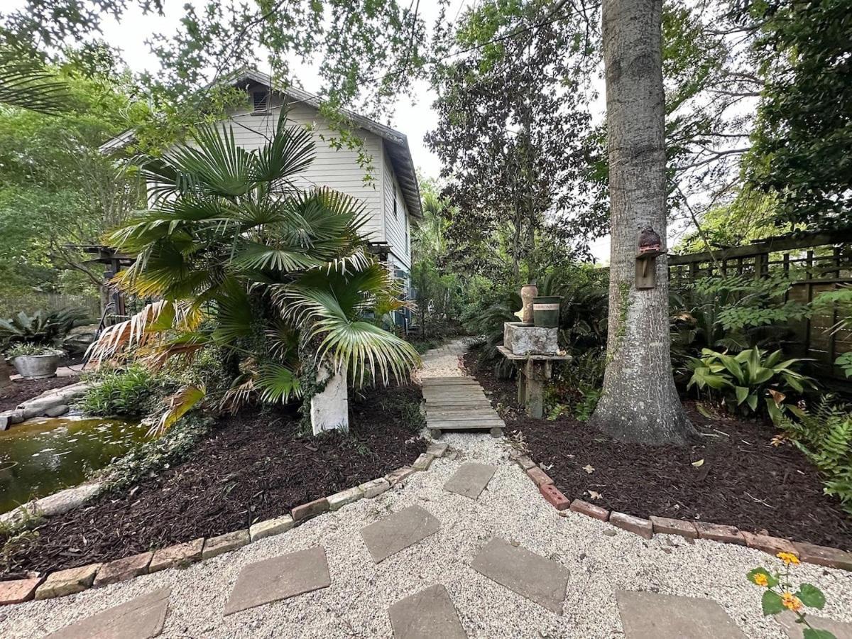 Bare Feet Bungalow -Close To Beach & Dog Friendly Gulfport Bagian luar foto